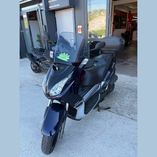 XMAX 125